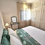 Vila 4 Chambres, Piscine Casa Oleias By Sesimbrasunsea
