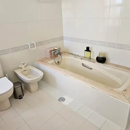 4 Chambres, Piscine Casa Oleias By Sesimbrasunsea Villa *